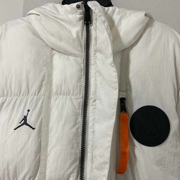 Air Jordan x Paris Saint-Germain Parka (Reversible) - Picture 7 of 17